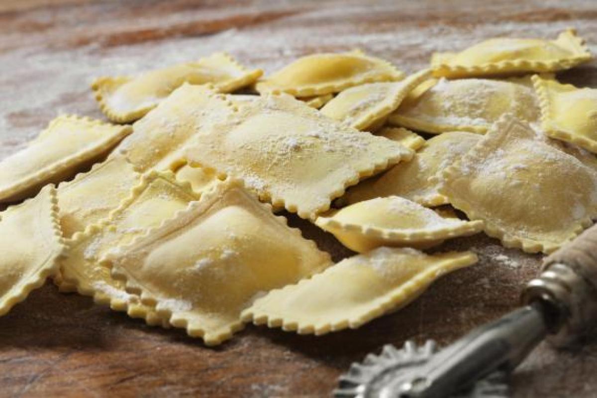 Ravioli (Italie). – è molto goloso