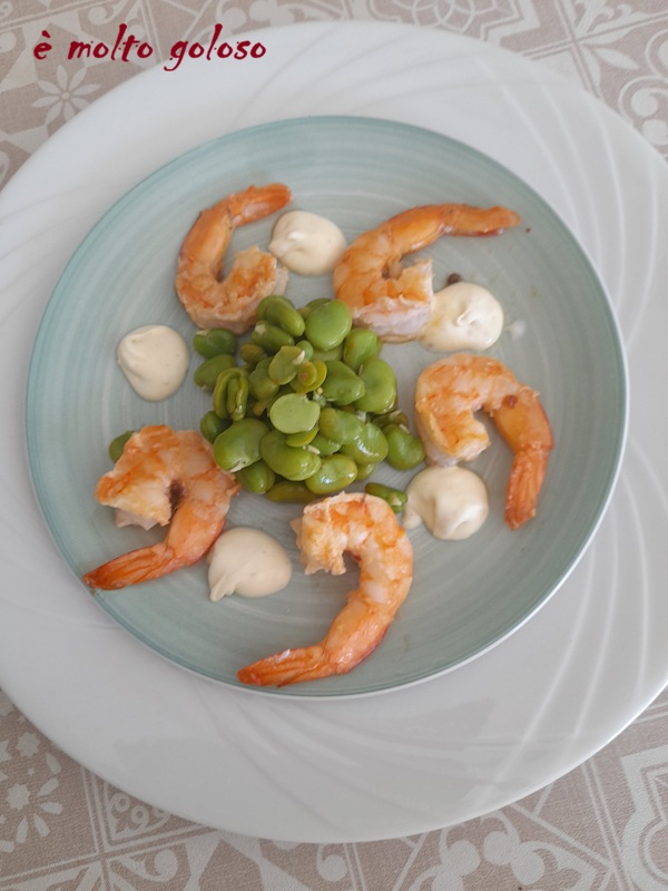 Cette image a un attribut alt vide ; le nom du fichier est salade-de-feves-fraiches-crevettes-sautees-condiment-wasabi-1.jpg